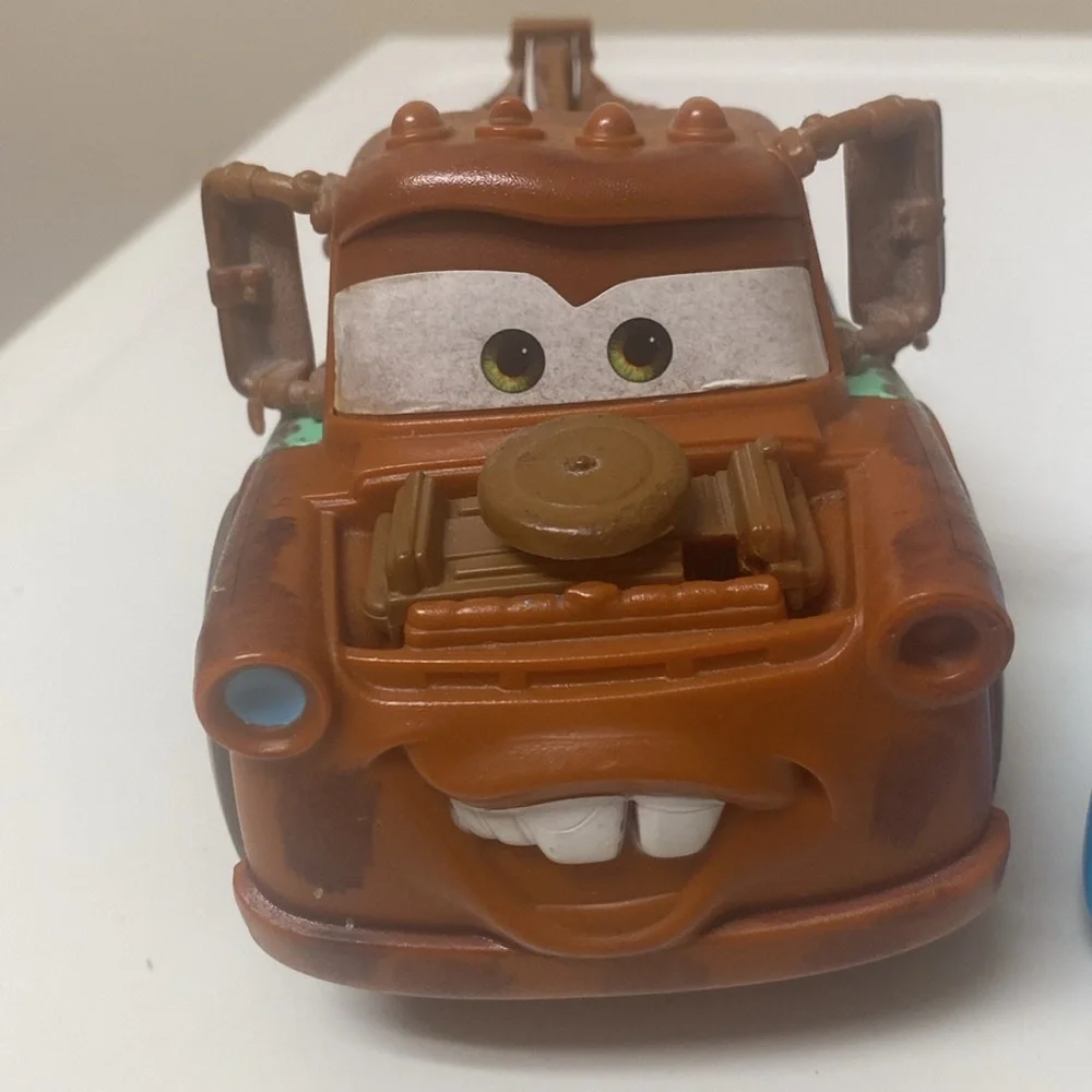 Disney Pixar Cars Tow Mater Vehicle Start Your Engines Book & Dry Erase Board